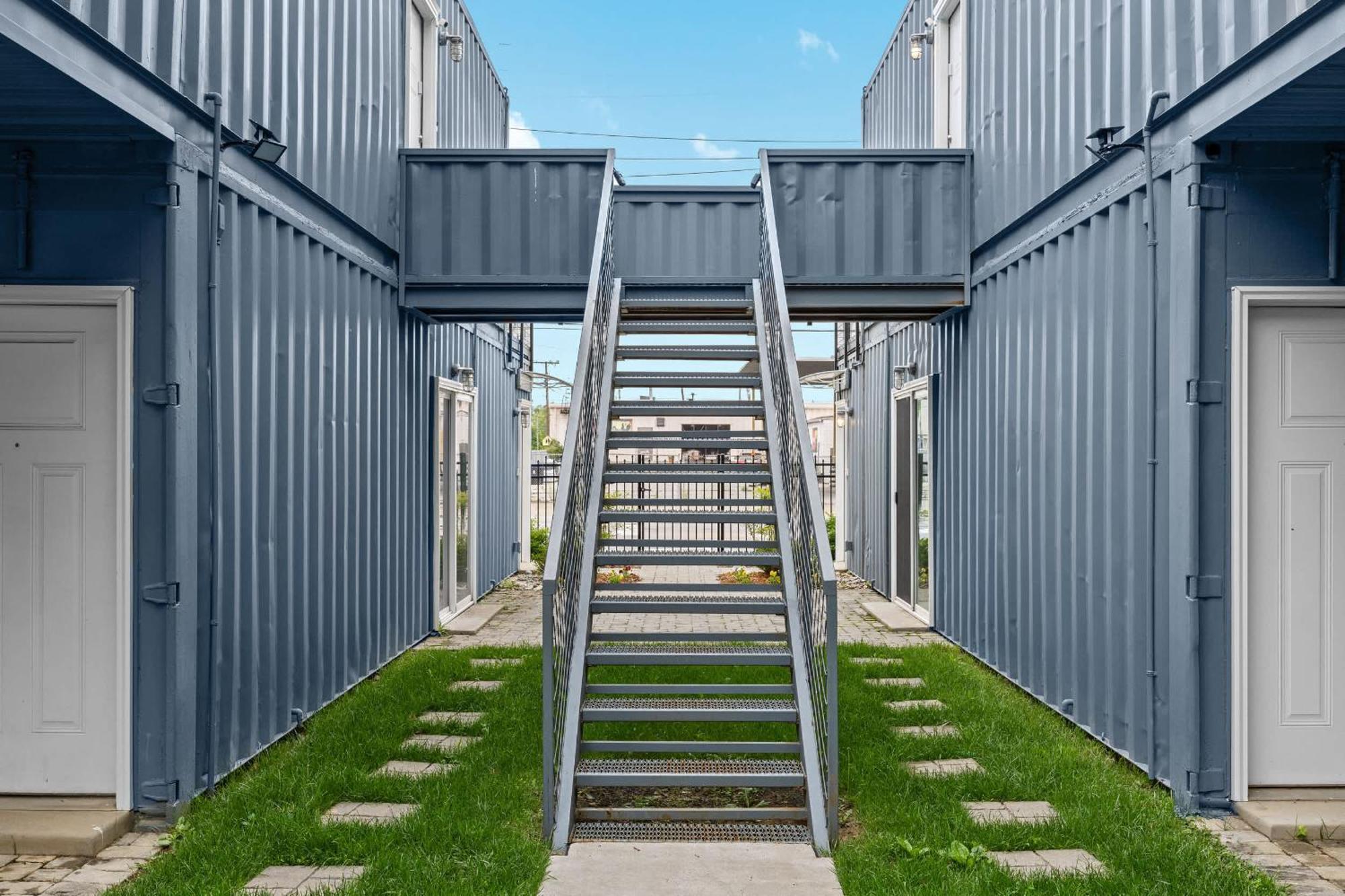Experience The Unique Re-nu Shipping Container #4 Apartment *