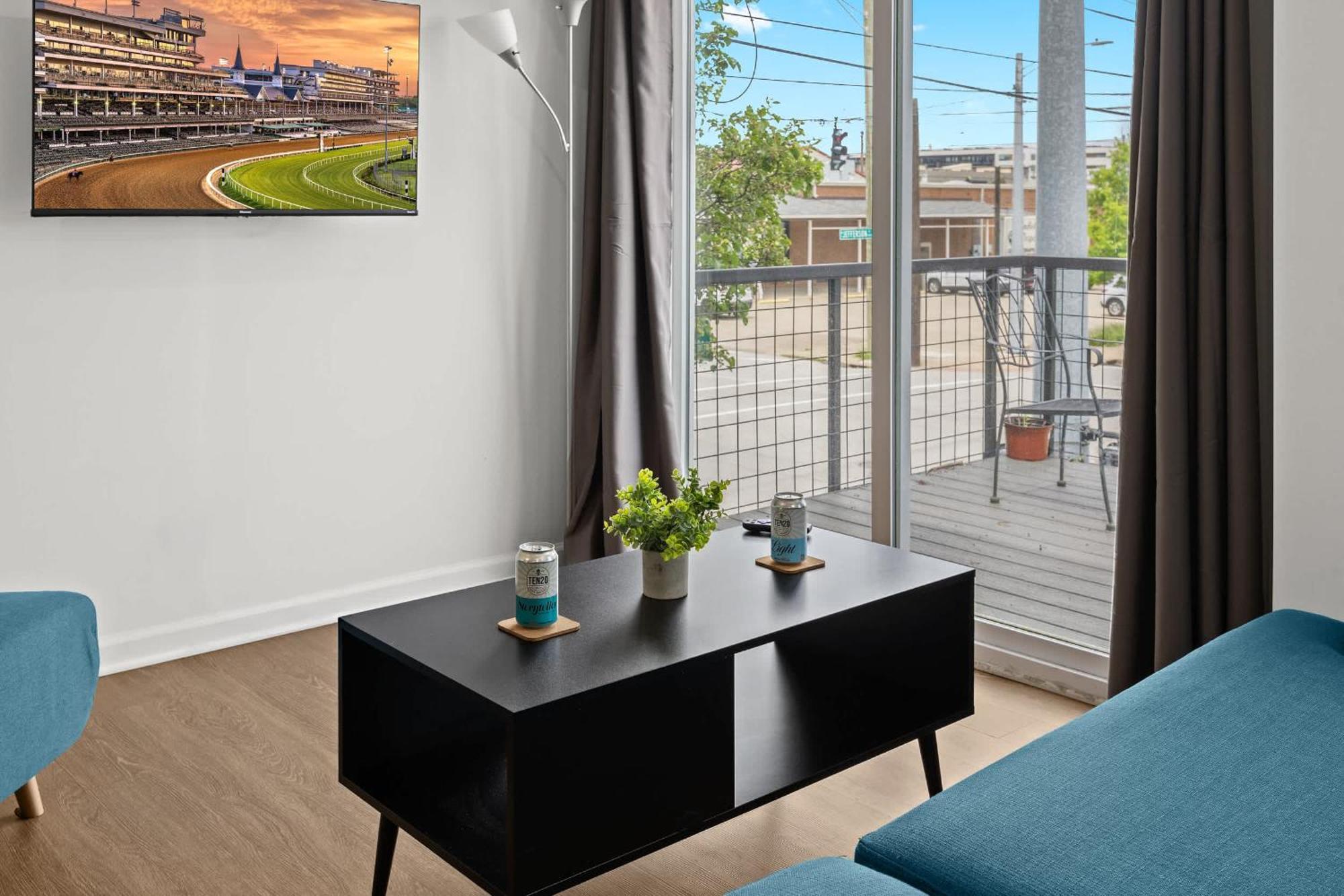 Experience The Unique Re-nu Shipping Container #4 Apartment *